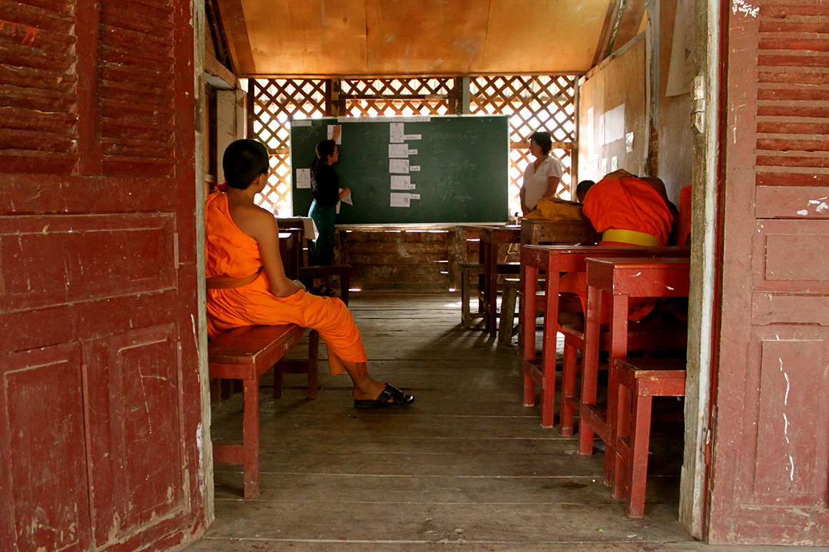 buddhist-monks-in-classroom